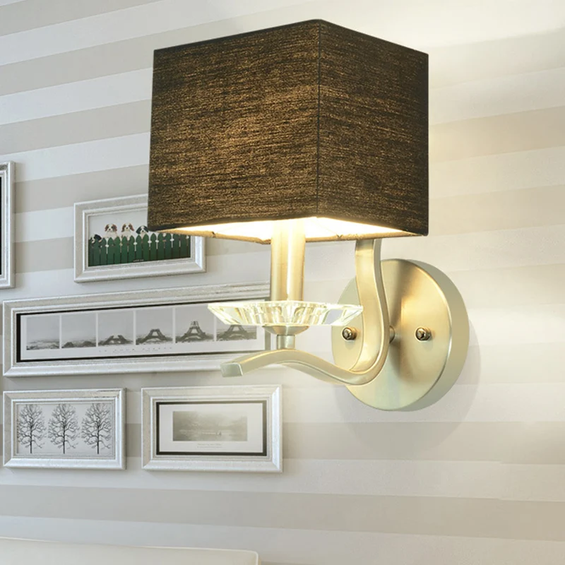 Würfel-Nachttischlampe aus Stoff, einzelne moderne Wandleuchte Grau/Schwarz mit Kristallakzent Clearhalo