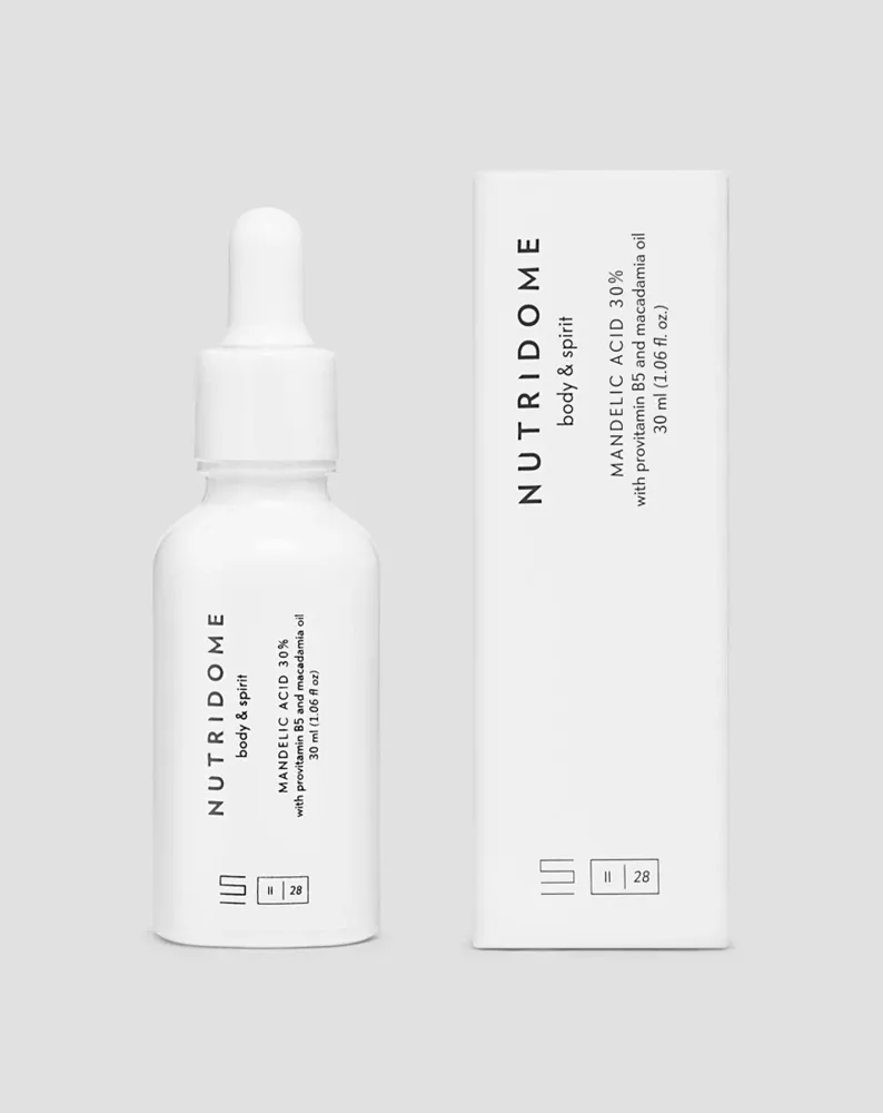 Mandelsäure 30% revitalisierendes Gesichtsserum mit Provitamin B5 und Macadamiaöl Nutridome