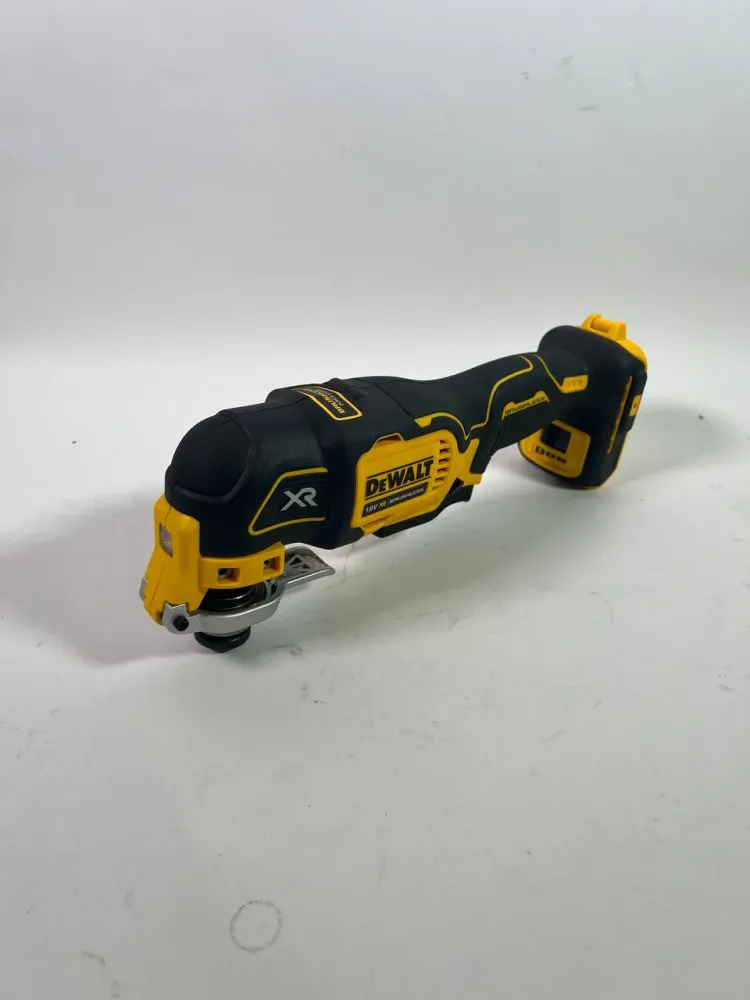 DeWalt DCS 356 N-XJ Akku Multitool Oszillierer 18 V Brushless + Zubehörset - Neuwertig
