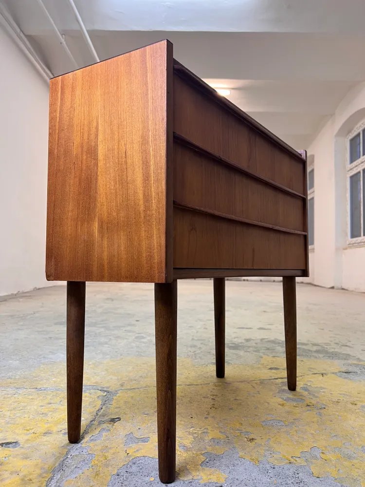 Kleine Kommode / Nachtschrank Teak aus Dänemark