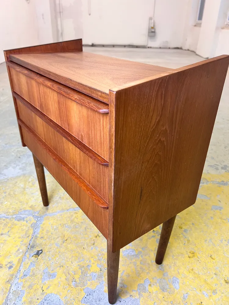 Kleine Kommode / Nachtschrank Teak aus Dänemark