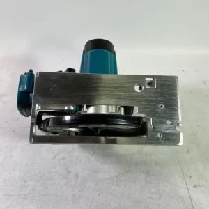 Makita DSS 611 Z Akku Handkreissäge 18 V 165 mm Solo - ohne Akku, ohne Ladegerät - Reparaturgerät