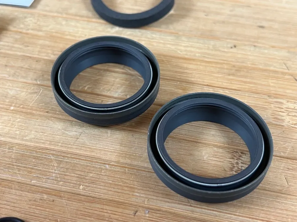 Manitou Dorado Dichtungen / Sealkit / Servicekit ab 2021 37mm
