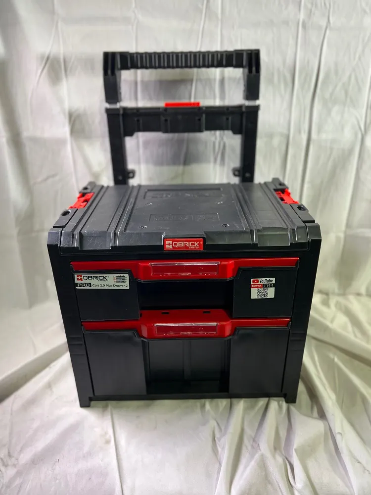 Qbrick System PRO Cart 2.0 Plus Drawer 2 mobile Box auf Rädern 520 x 415 x 660 mm 9,5 l 12 l abnehmbarer Doppelteleskopgri...