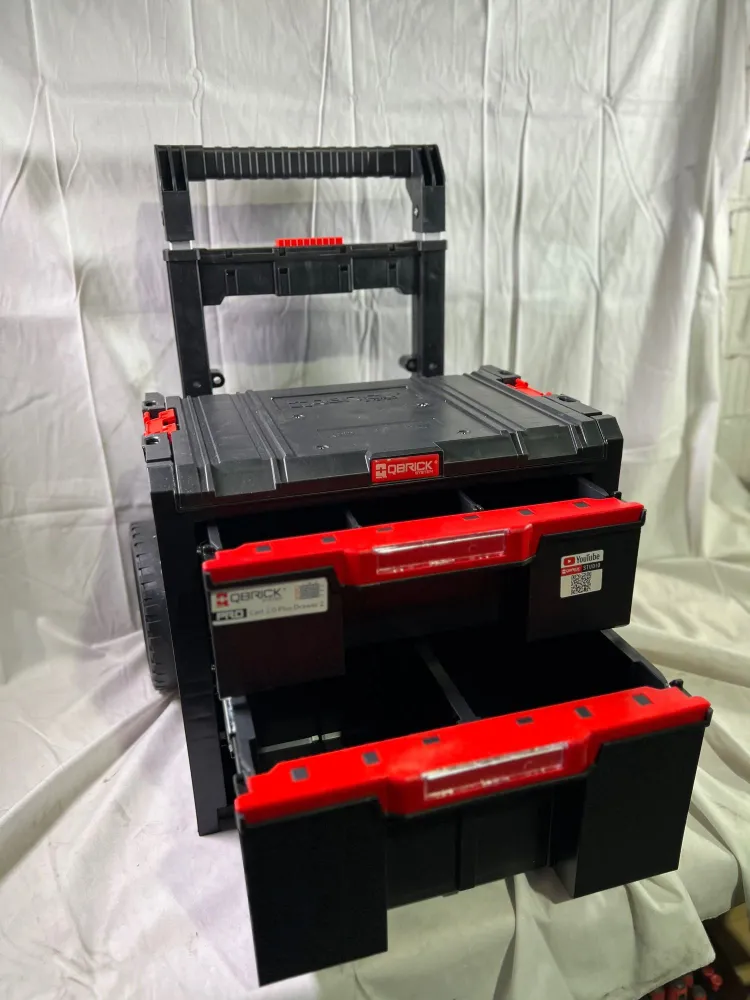 Qbrick System PRO Cart 2.0 Plus Drawer 2 mobile Box auf Rädern 520 x 415 x 660 mm 9,5 l 12 l abnehmbarer Doppelteleskopgri...