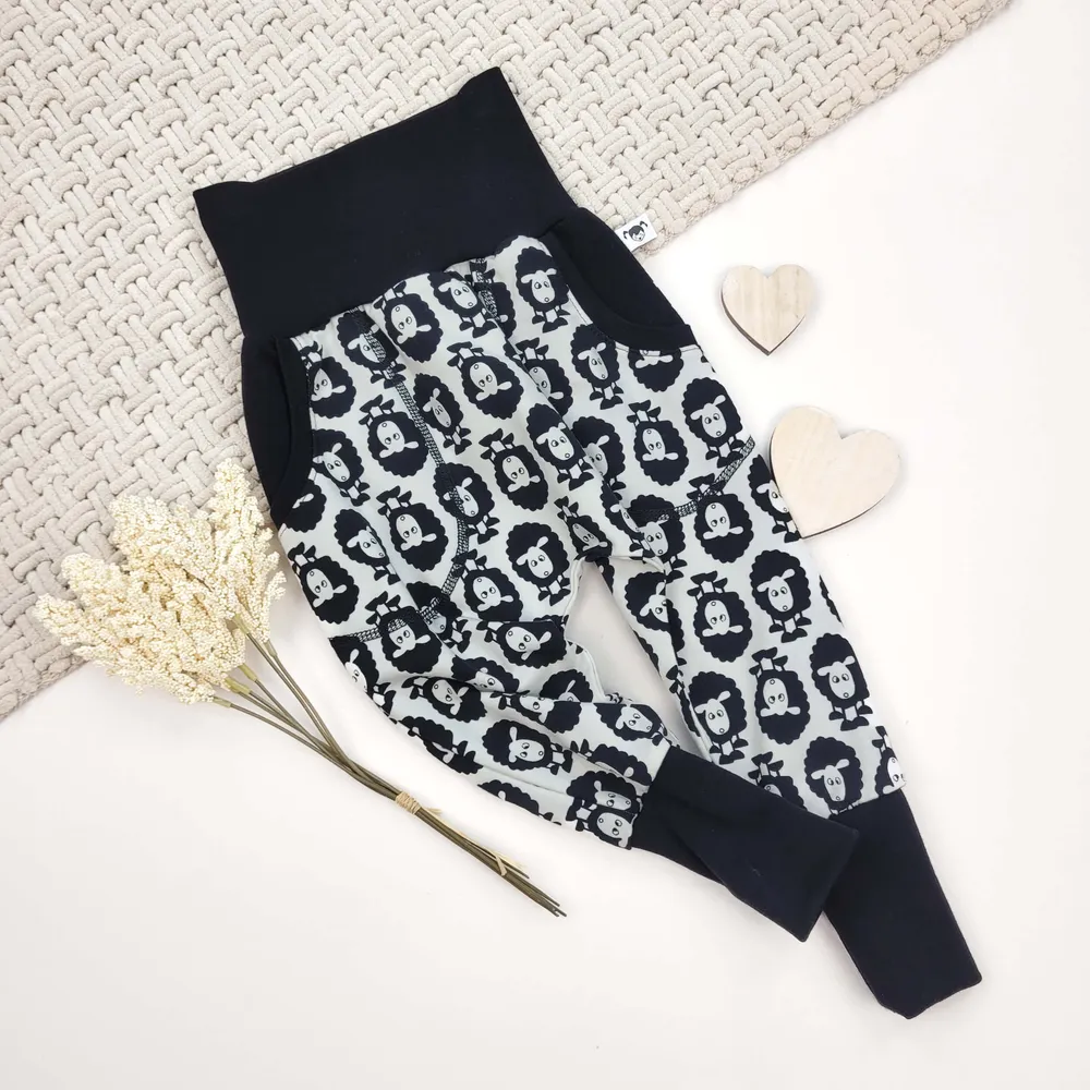Joggers Schafe Gr. 86/92